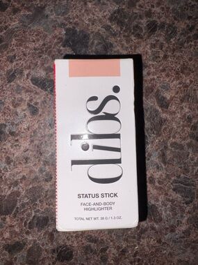 Dibs Status Stick Face-and-Body Highlighter - High Road Light